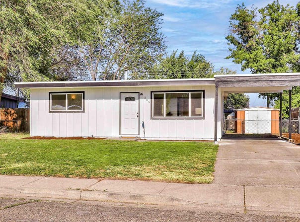 665 S 13th E, Mountain Home, ID 83647