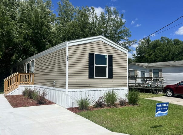 33 Tower Manor Cir W, Auburndale, FL 33823