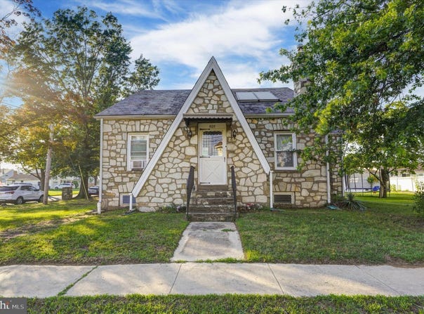 809 OLIVE STREET, FLORENCE, NJ 08518