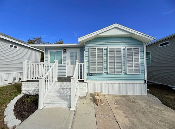 185 CROWNPOINT, NOKOMIS, FL 34275