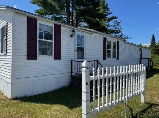 67 Windsor Drive, Westbrook, ME 04092