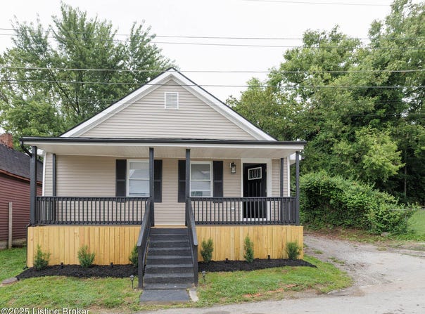 99 Lee Nor Mack St, Shelbyville, KY 40065