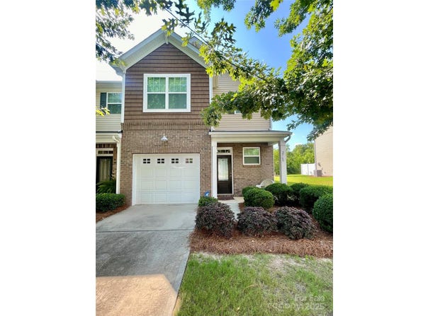 2769 Sawbridge Lane, Gastonia, NC 28056