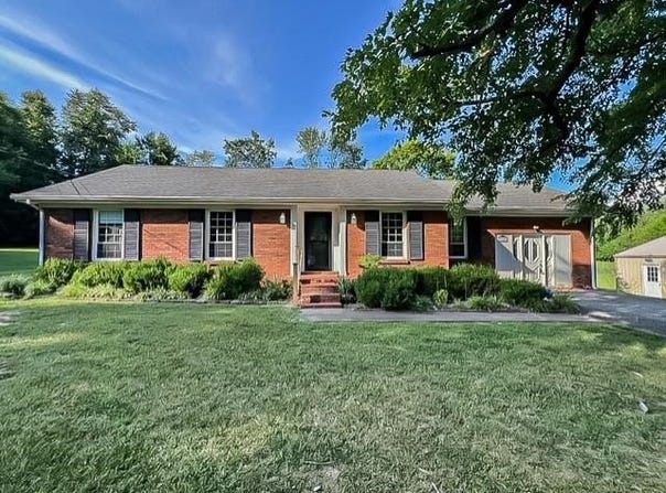 115 Green Valley Drive, Central City, KY 42330