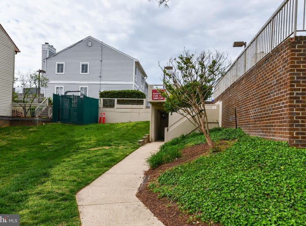 49 HAWTHORNE COURT NE, WASHINGTON, DC 20017