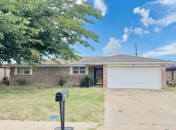 426 E Aspen, Hobbs, NM 88240