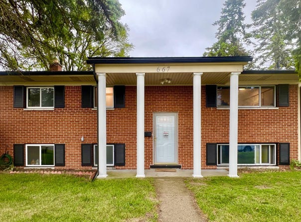 667 Onandaga Avenue, Ypsilanti, MI 48198
