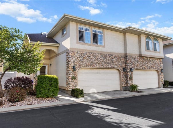 7824 S SEQUOIA TREE Ln, Sandy, UT 84094