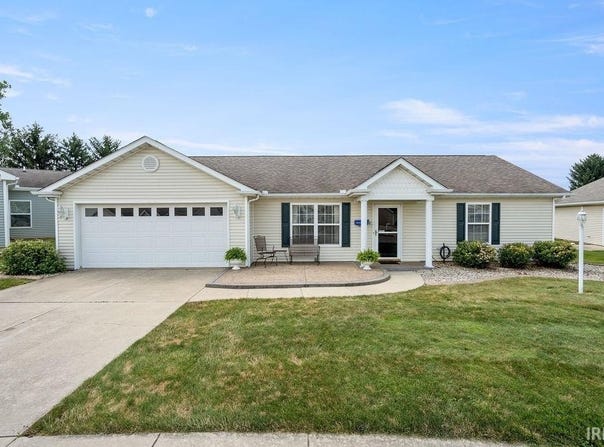 26 Cobblestone Boulevard, Gas City, IN 46933