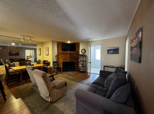 37 Vail Ave, Angel Fire, NM 87710