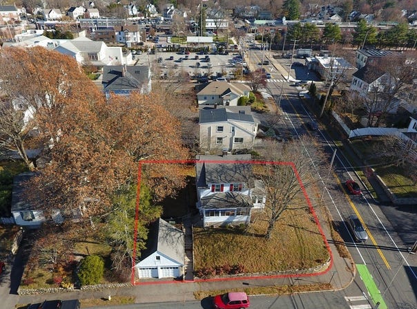 3 Crescent Rd, Needham, MA 02494