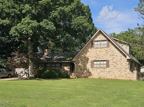 3110 Gaineswood Avenue, Baxter Springs, KS 66713
