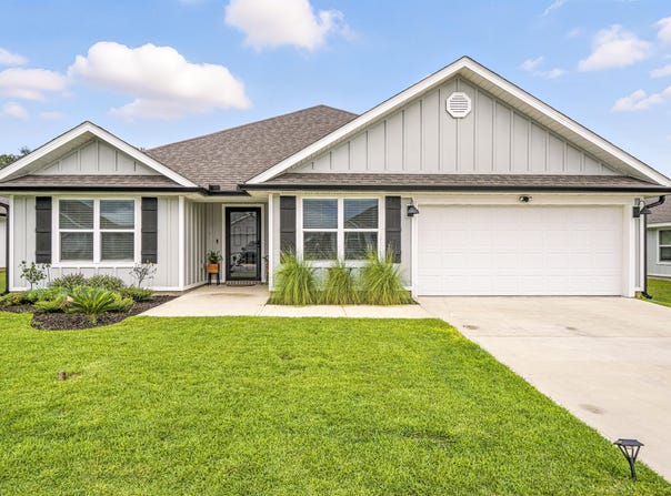 824 Otto Loop, Crestview, FL 32539