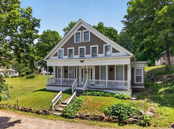 26 Humphrey Pl, Athol, MA 01331