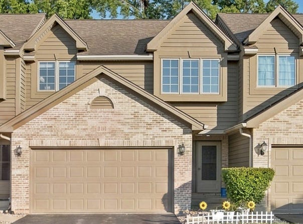 955 Ascot Drive, Elgin, IL 60123