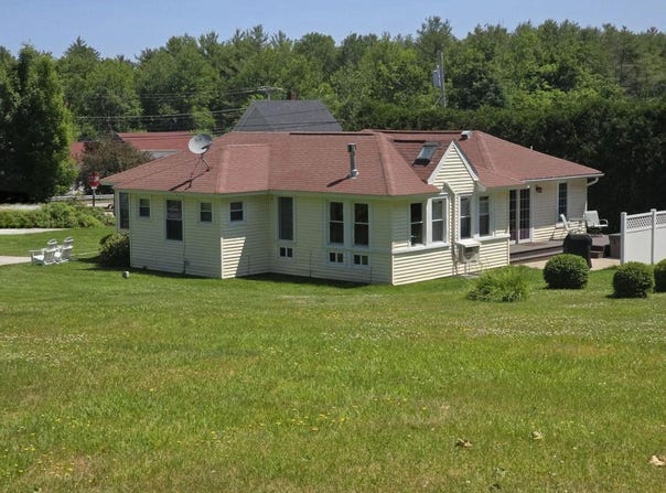 135 Hotel Road, Auburn, ME 04210