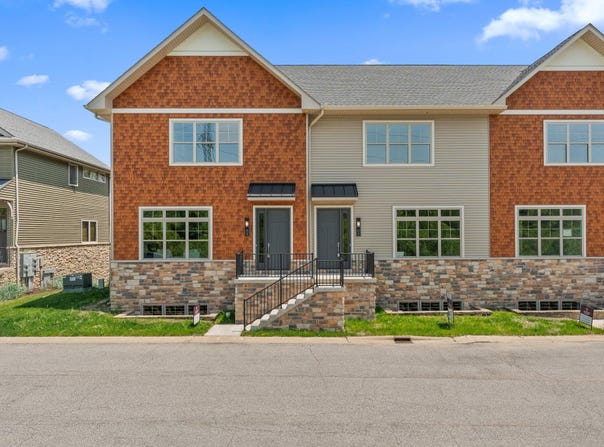 59 Sanctuary Drive, Valparaiso, IN 46385