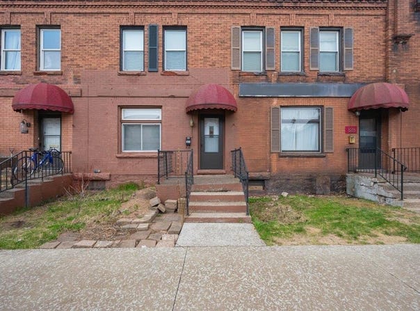 830 E 2nd St, Duluth, MN 55805