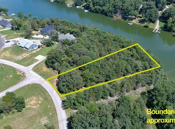 Doe Valley Parkway lot: 21, Brandenburg, KY 40108