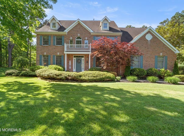 1 Saint Mary Avenue, Manahawkin, NJ 08050