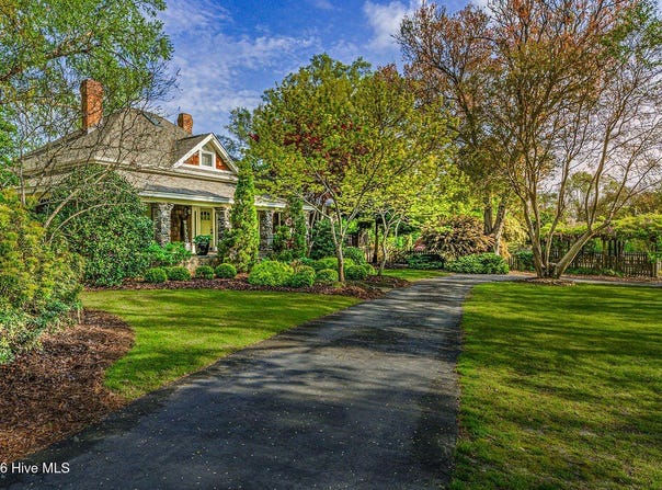 200 Cameron Avenue, Vass, NC 28394