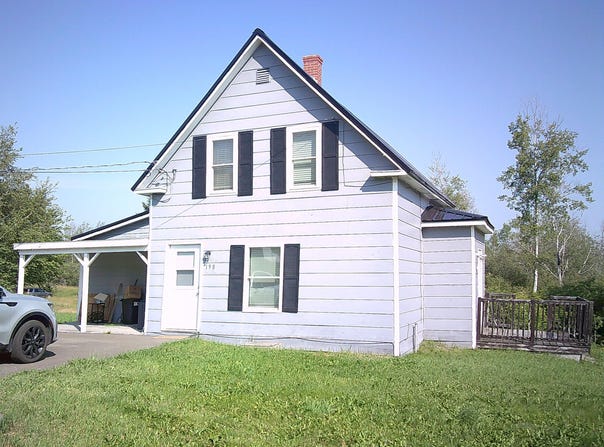 198 Forest Avenue, Fort Fairfield, ME 04742