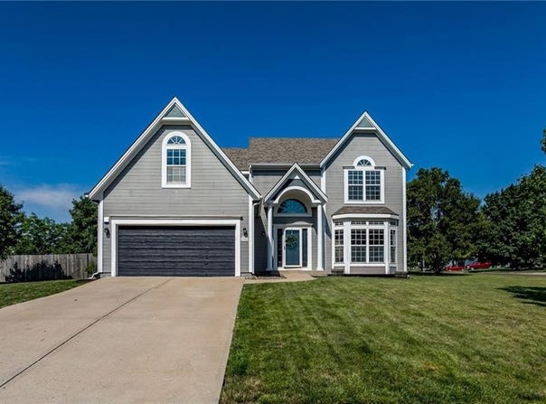 21953 S Race Street, Spring Hill, KS 66083