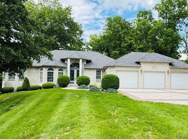 2700 Hyacinth Avenue, Hannibal, MO 63401