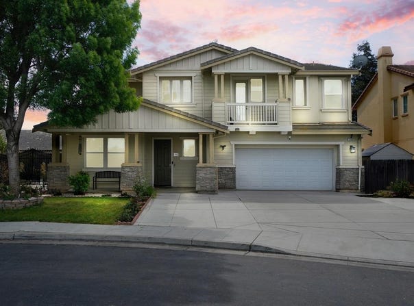 1484 La Quinta Way, Madera, CA 93638