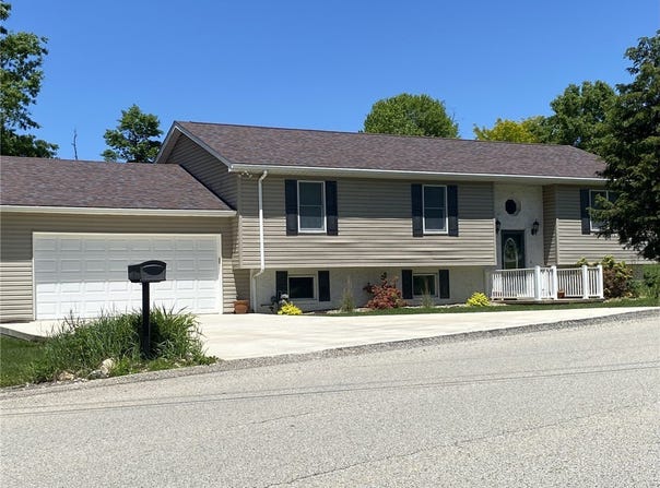 30 Wiggins Ln, South Union Twp, PA 15401
