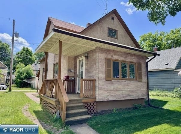 1520 9th Street, Virginia, MN 55792