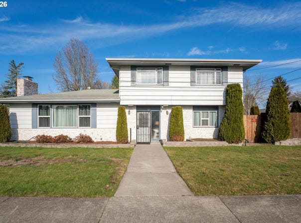 389 MAXWELL Rd, Eugene, OR 97404