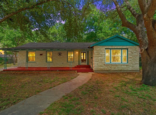 207 N Marable Street, West, TX 76691