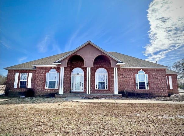 1564 White Oak  RD, Waldron, AR 72958