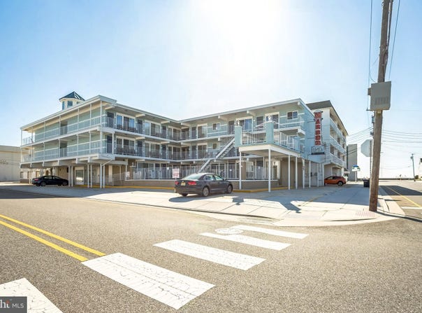 301-309 OCEAN AVENUE, NORTH WILDWOOD, NJ 08260