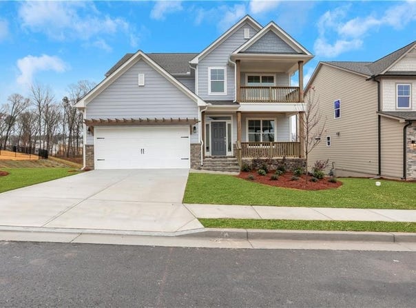 202 Candlewood Lane, Hoschton, GA 30548