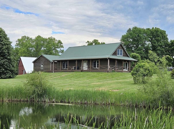 9000 Beamer Station Road, Bowling Green, IN 47833