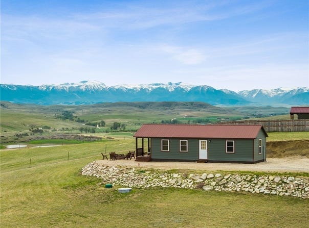 9 Emerald Drive, Roberts, MT 59070