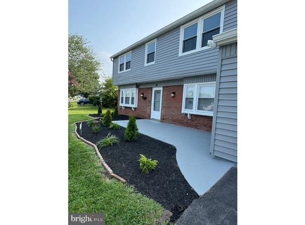 86 NEW CASTLE LANE, WILLINGBORO, NJ 08046