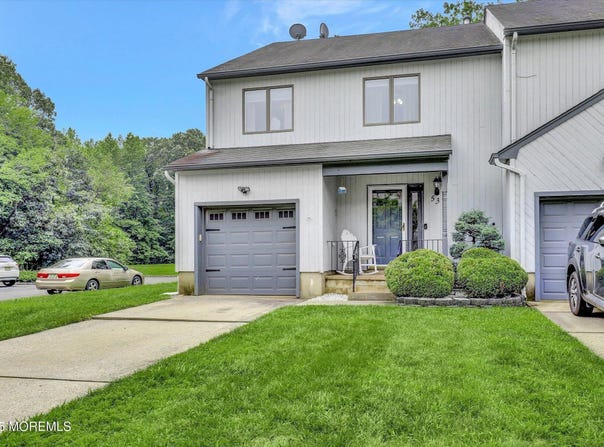 53 Carmel Court, Old Bridge, NJ 08857