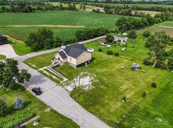 5915 SE 46th Street, Carlisle, IA 50047
