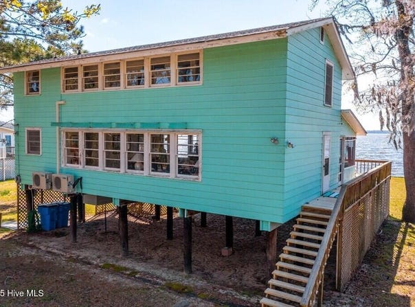 844 Swan Point Drive, Washington, NC 27889