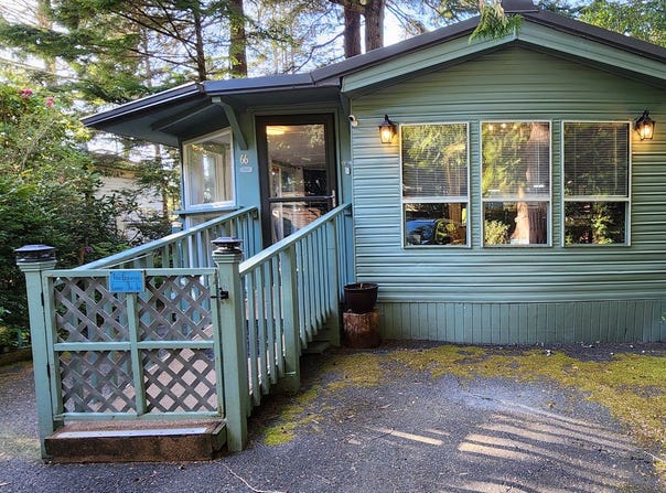 3700 N HIGHWAY 101, Depoe Bay, OR 97341