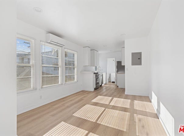 814 3rd St, Santa Monica, CA 90403