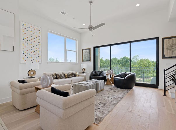 2805 McCurdy St, Austin, TX 78723