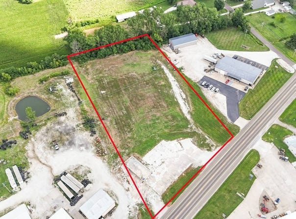 116 Highway 24, Salisbury, MO 65281