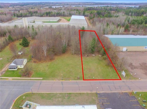 Xxx 1st Avenue, Siren, WI 54872
