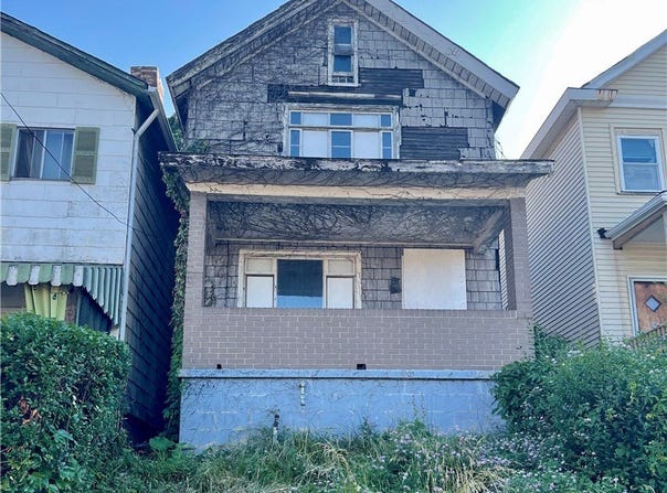511 Stokes, N Braddock, PA 15104