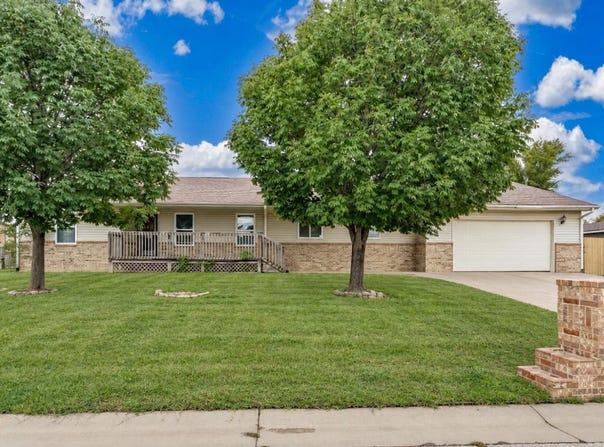 5419 S Glenn St, Wichita, KS 67217
