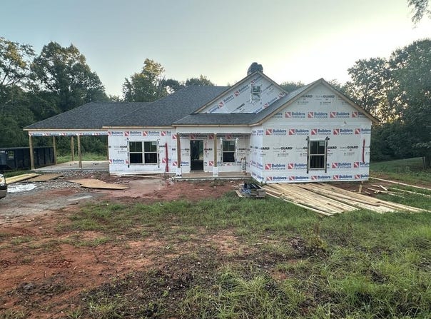 174 Mountain View Road, Hamilton, GA 31811